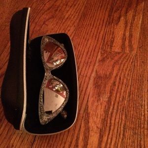 Sparkly Cat Eyed Glasses!